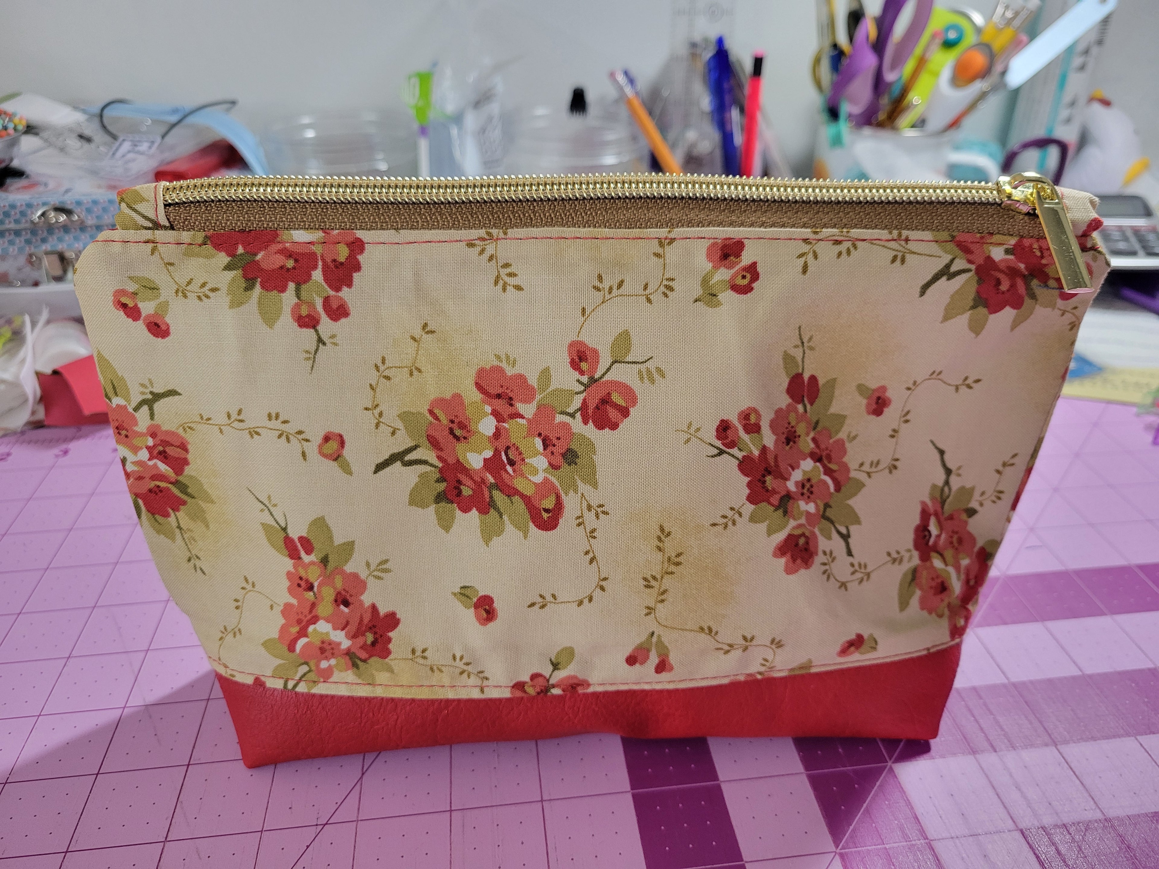 Rose Garden Zipper Pouch